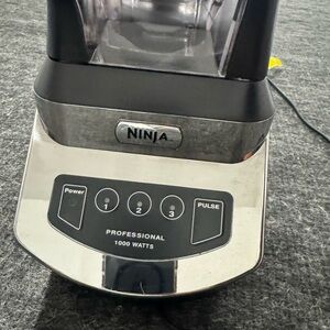 Ninja Professional Blender Base in Black and Silver